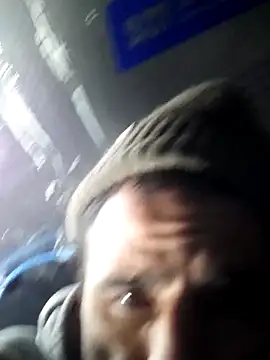 Snapshot of fitguy7124u chatting on November 27, 2025, 3:34 pm fitguy7124u online show from November 27, 2025, 3:34 pm