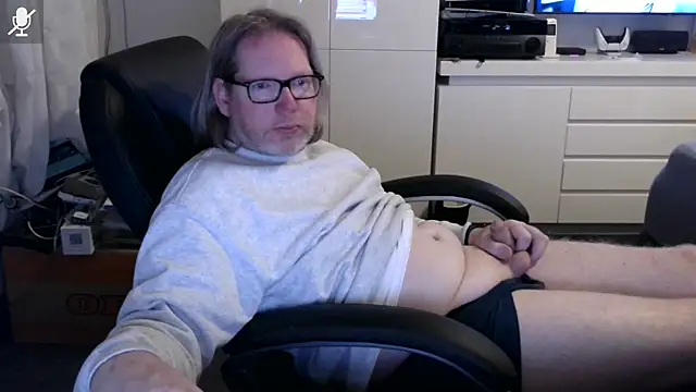 VSteph online show from April 10, 2026, 9:55 pm