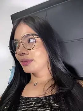 adara scot online show from December 1, 2025, 2:12 am