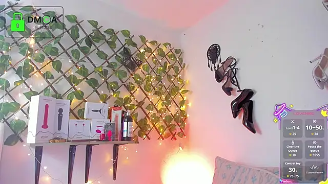 kathryn07 online show from November 18, 2025, 4:32 pm