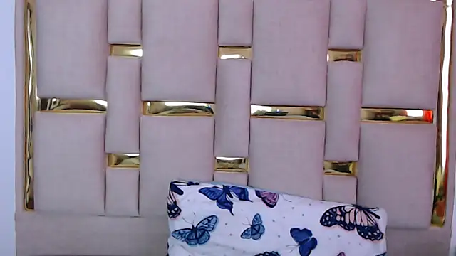 Snapshot of nina_carther chatting on November 15, 2025, 11:14 am nina carther online show from November 15, 2025, 11:14 am