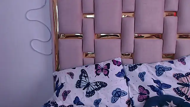 Snapshot of nina_carther chatting on October 29, 2025, 1:21 pm nina carther online show from October 29, 2025, 1:21 pm