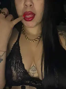 Snapshot of debiigg chatting on December 27, 2024, 10:26 pm debiigg online show from December 27, 2024, 10:26 pm