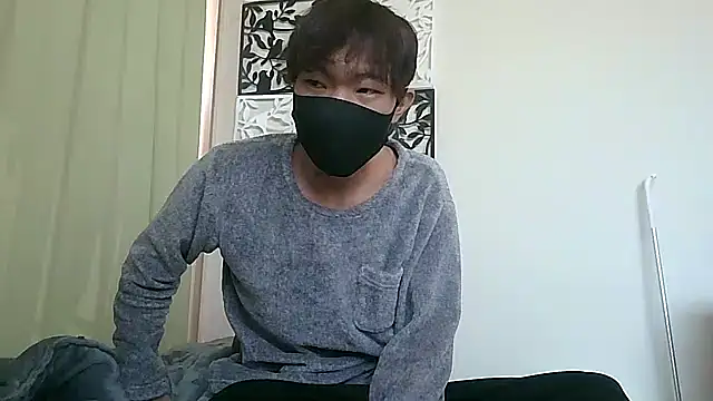 Snapshot of UKI06 chatting on February 14, 2025, 4:37 am UKI06 online show from February 14, 2025, 4:37 am