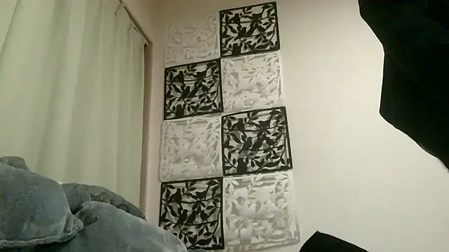 Snapshot of UKI06 chatting on March 6, 2025, 1:35 pm UKI06 online show from March 6, 2025, 1:35 pm