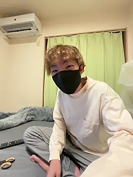 Snapshot of UKI06 chatting on February 21, 2026, 3:25 pm UKI06 online show from February 21, 2026, 3:25 pm