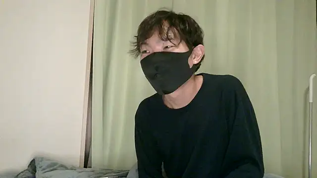 Snapshot of UKI06 chatting on December 15, 2024, 6:37 pm UKI06 online show from December 15, 2024, 6:37 pm