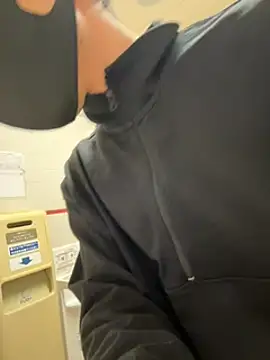 Snapshot of UKI06 chatting on January 14, 2025, 7:59 am UKI06 online show from January 14, 2025, 7:59 am