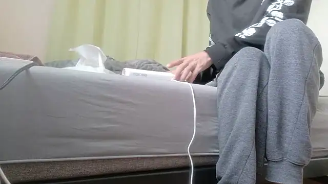 Snapshot of UKI06 chatting on November 25, 2025, 4:35 am UKI06 online show from November 25, 2025, 4:35 am