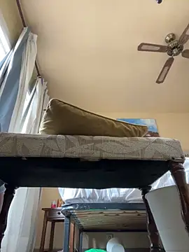 Snapshot of Yasmine47 chatting on December 21, 2025, 2:19 pm Yasmine47 online show from December 21, 2025, 2:19 pm