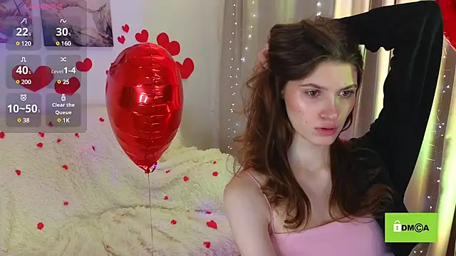 Snapshot of Hello_Vivienne chatting on February 14, 2025, 5:57 pm Hello Vivienne online show from February 14, 2025, 5:57 pm