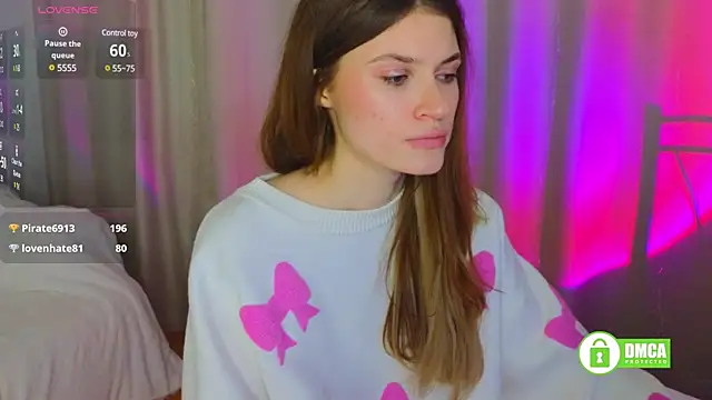 Snapshot of Hello_Vivienne chatting on March 13, 2025, 7:17 pm Hello Vivienne online show from March 13, 2025, 7:17 pm