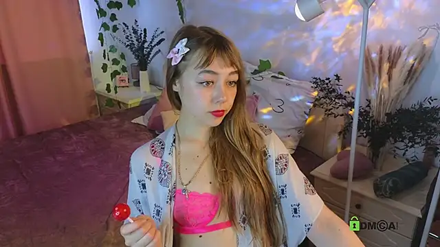 Snapshot of Hello_Vivienne chatting on September 17, 2025, 1:46 pm Hello Vivienne online show from September 17, 2025, 1:46 pm