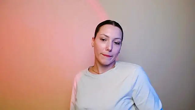 VanessaMay  online show from March 9, 2025, 7:48 pm