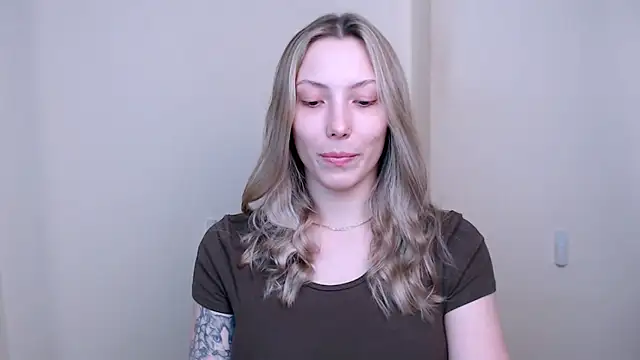 VanessaMay  online show from April 27, 2026, 4:05 pm