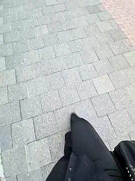 Iitaniee online show from March 3, 2026, 3:08 pm