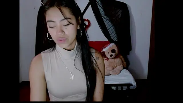 Snapshot of NatalyEscobar_lx chatting on March 7, 2025, 12:01 pm NatalyEscobar lx online show from March 7, 2025, 12:01 pm