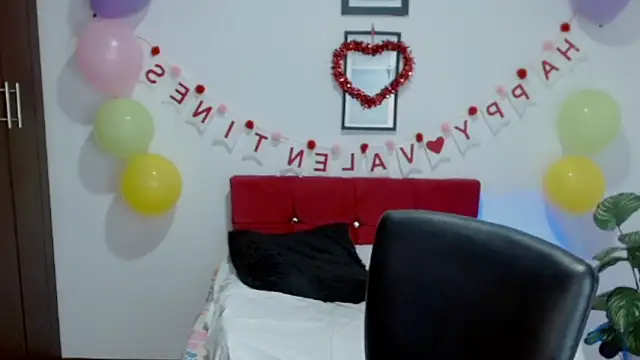 Snapshot of NatalyEscobar_lx chatting on September 11, 2025, 12:27 pm NatalyEscobar lx online show from September 11, 2025, 12:27 pm