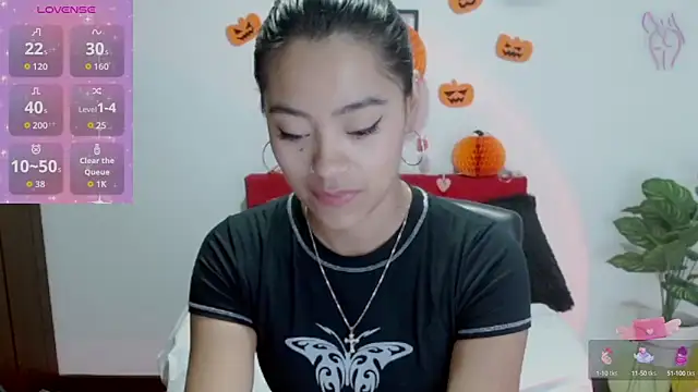 Snapshot of NatalyEscobar_lx chatting on October 2, 2025, 12:41 pm NatalyEscobar lx online show from October 2, 2025, 12:41 pm