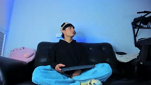 Boysweet boys online show from February 10, 2025, 9:15 pm