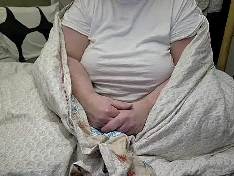 Snapshot of MarthaBriest chatting on February 13, 2026, 4:12 am MarthaBriest online show from February 13, 2026, 4:12 am