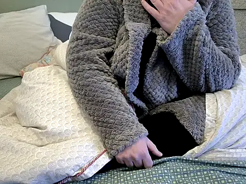 Snapshot of MarthaBriest chatting on February 19, 2026, 9:17 am MarthaBriest online show from February 19, 2026, 9:17 am