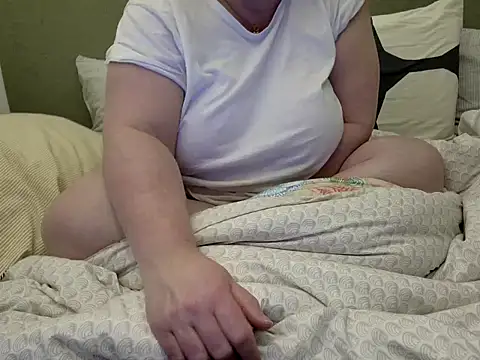 Snapshot of MarthaBriest chatting on February 15, 2026, 9:14 pm MarthaBriest online show from February 15, 2026, 9:14 pm