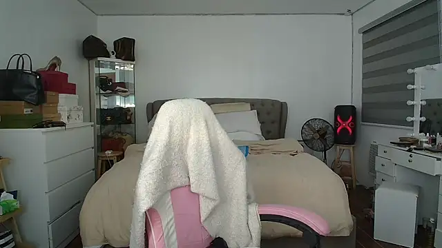 aya saki online show from October 16, 2025, 11:07 am