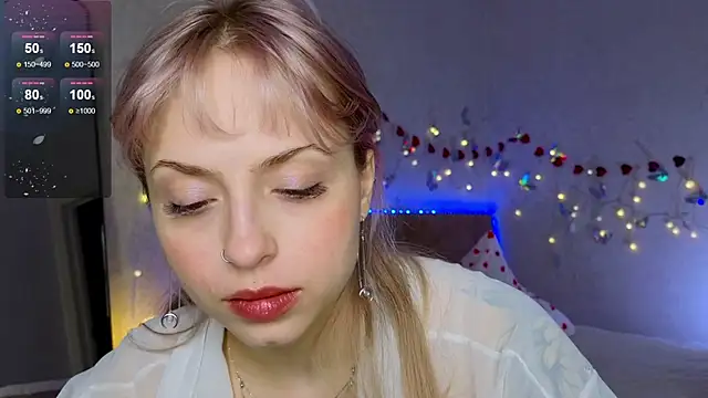 Snapshot of lavenderluxe chatting on March 7, 2025, 1:29 pm lavenderluxe online show from March 7, 2025, 1:29 pm