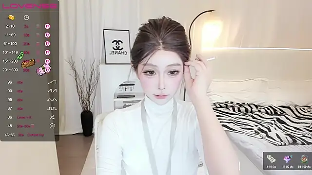 bdbdzs online show from February 9, 2026, 4:38 pm