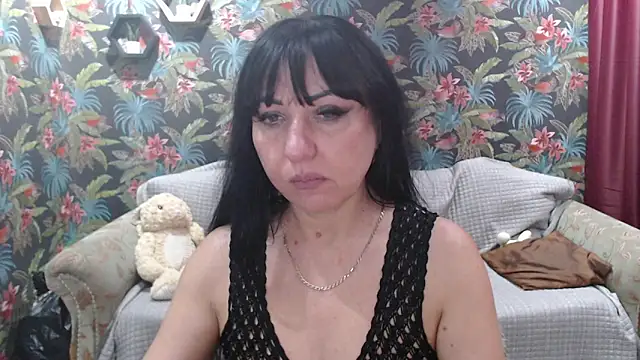 SusanLaNice online show from October 6, 2025, 7:47 pm