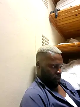 Snapshot of Touch_mysoul chatting on December 18, 2025, 3:49 pm Touch mysoul online show from December 18, 2025, 3:49 pm