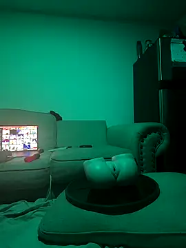 Snapshot of OffsetArmlet chatting on October 6, 2025, 7:42 am OffsetArmlet online show from October 6, 2025, 7:42 am