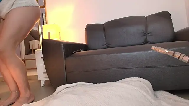 brigiitte rohan online show from November 25, 2025, 4:24 am