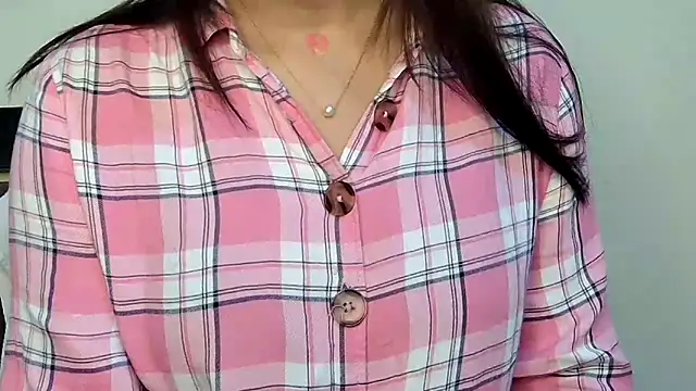 MIss-Naina online show from November 26, 2025, 8:36 am