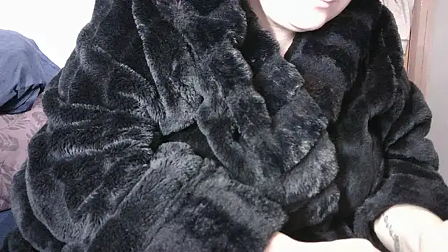 busty-bella1 online show from October 22, 2025, 10:25 am