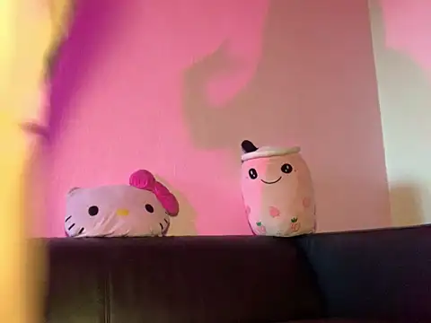 Snapshot of madelinexx chatting on March 17, 2025, 5:05 pm madelinexx online show from March 17, 2025, 5:05 pm