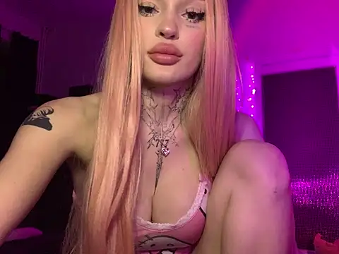 Snapshot of madelinexx chatting on March 12, 2025, 8:09 pm madelinexx online show from March 12, 2025, 8:09 pm