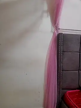 JasminePrice online show from March 6, 2025, 11:36 am