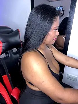 hurren pasha online show from September 17, 2025, 1:13 pm