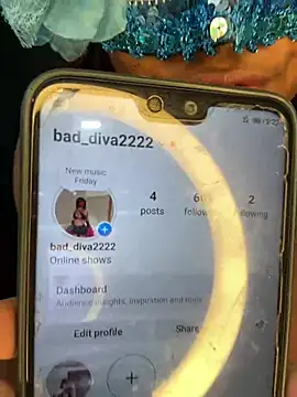 Snapshot of bad_diva chatting on January 3, 2025, 8:54 am bad diva online show from January 3, 2025, 8:54 am