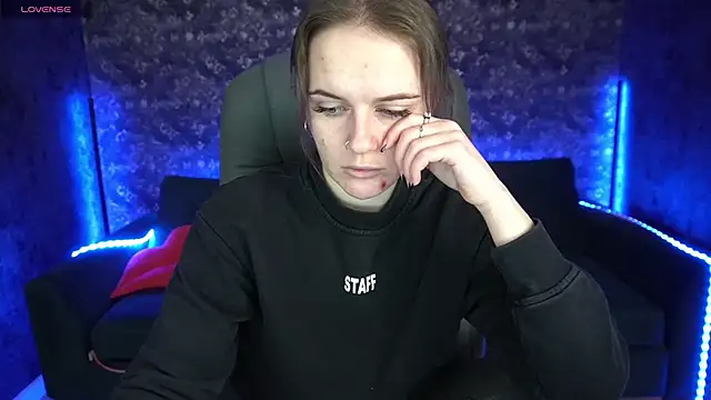 MaribelRiverr  online show from March 4, 2025, 6:26 am