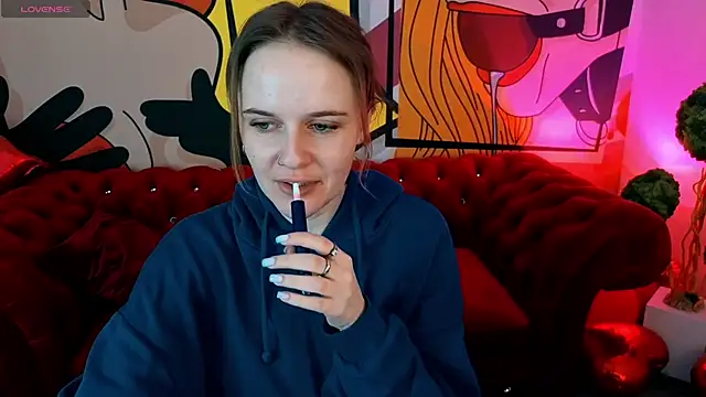 MaribelRiverr  online show from April 3, 2026, 5:47 am