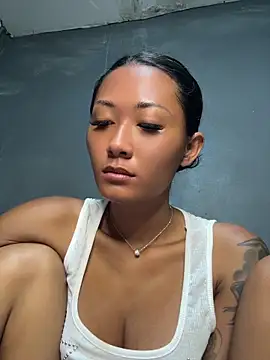 thai-dreamgirl online show from June 14, 2026, 10:55 pm