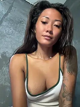 thai-dreamgirl online show from June 18, 2026, 1:37 am