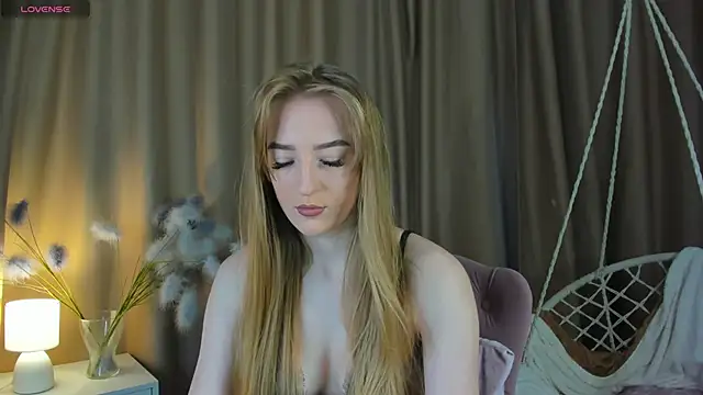 Stacy River online show from March 28, 2026, 9:43 am