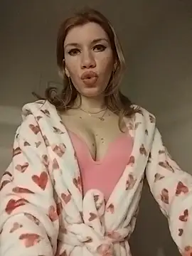 Snapshot of EvaRush chatting on February 16, 2026, 8:29 pm EvaRush online show from February 16, 2026, 8:29 pm