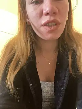 Snapshot of EvaRush chatting on February 4, 2025, 9:28 am EvaRush online show from February 4, 2025, 9:28 am