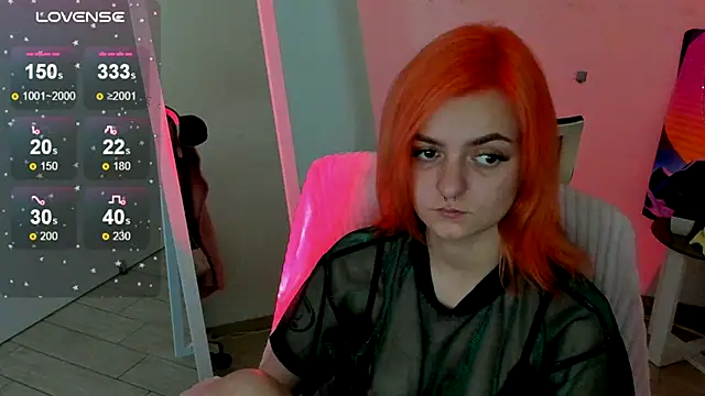 Snapshot of Fire_Bestie chatting on October 22, 2025, 2:27 pm Fire Bestie online show from October 22, 2025, 2:27 pm