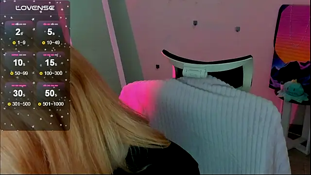 Snapshot of Fire_Bestie chatting on November 10, 2025, 2:00 pm Fire Bestie online show from November 10, 2025, 2:00 pm